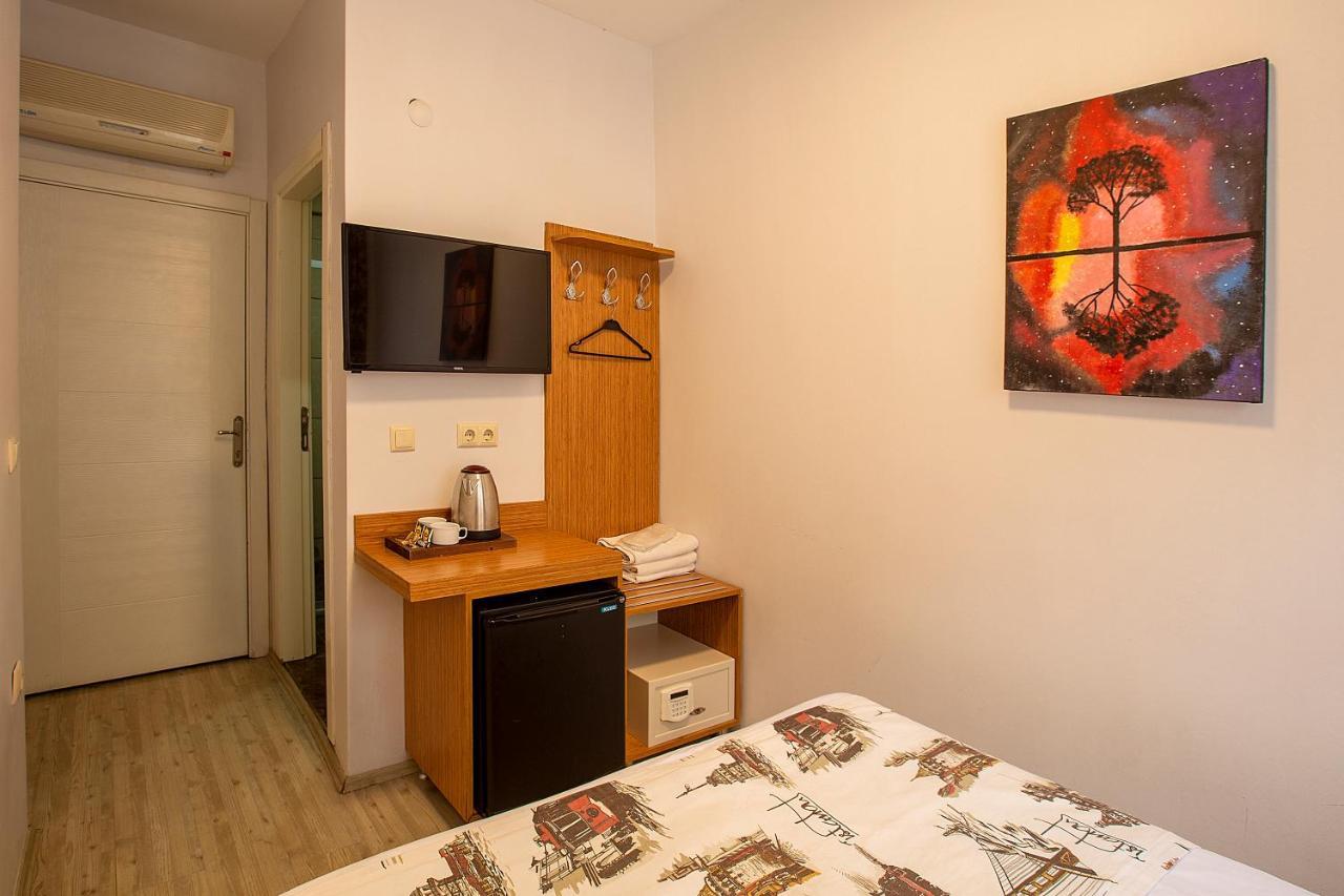Pera Sultan Suit Istanbul Bagian luar foto