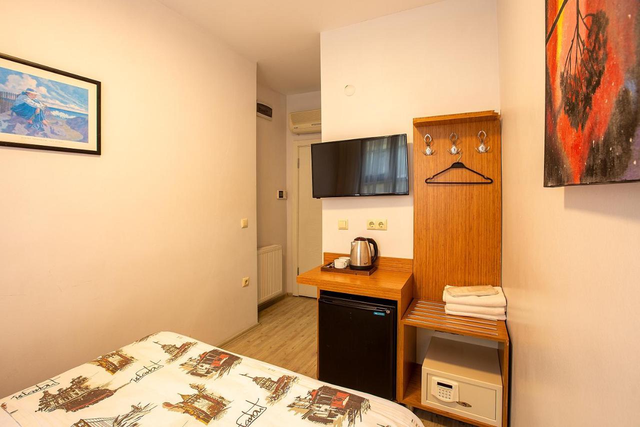Pera Sultan Suit Istanbul Bagian luar foto