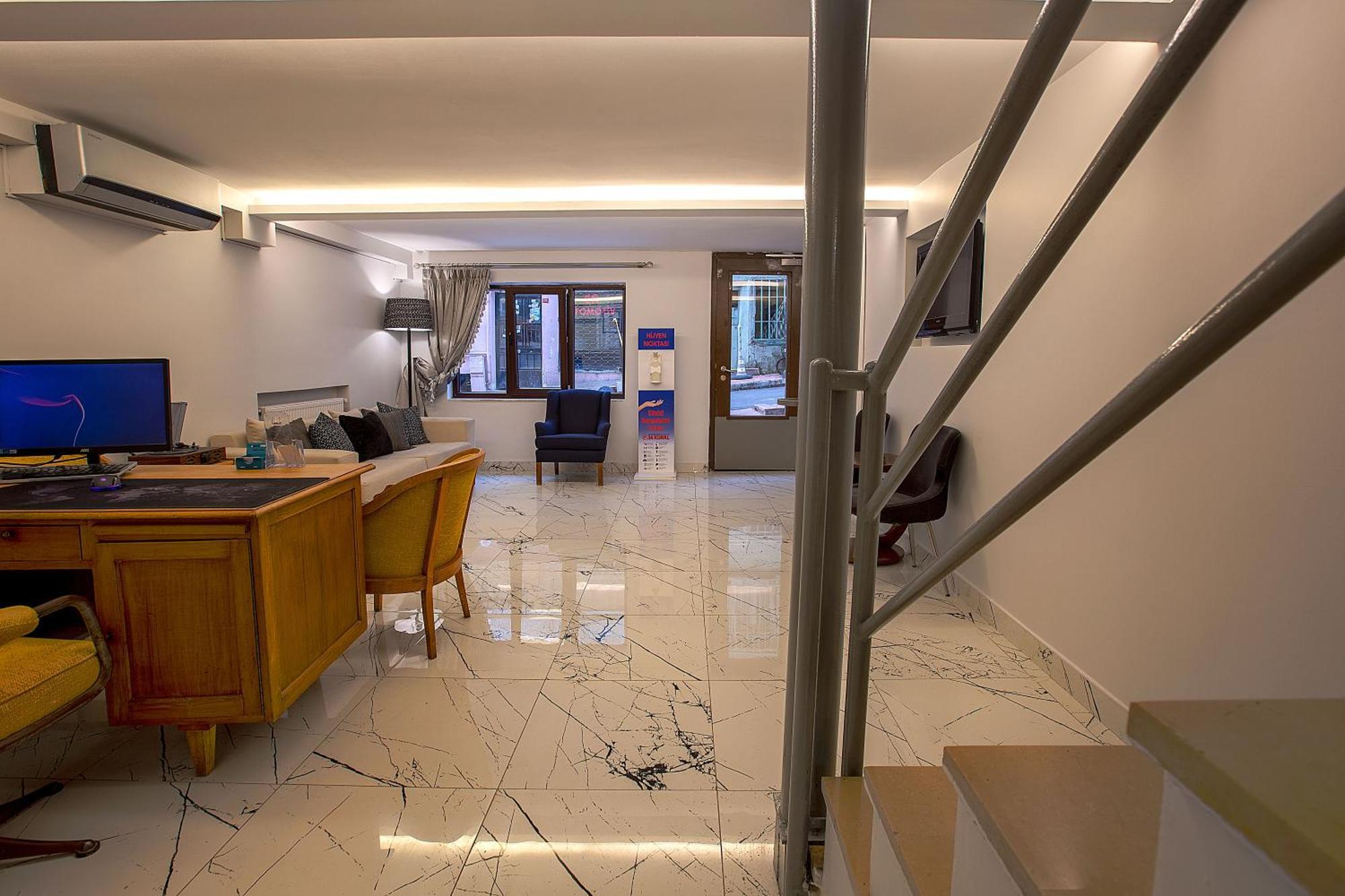 Pera Sultan Suit Istanbul Bagian luar foto